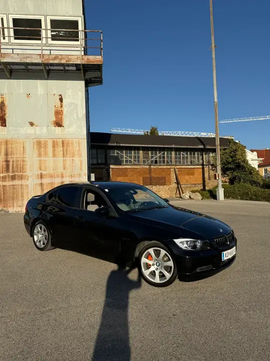 BMW 3 Series 2005 photo 3