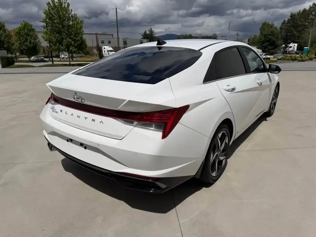 Hyundai Elantra 2022 photo 5