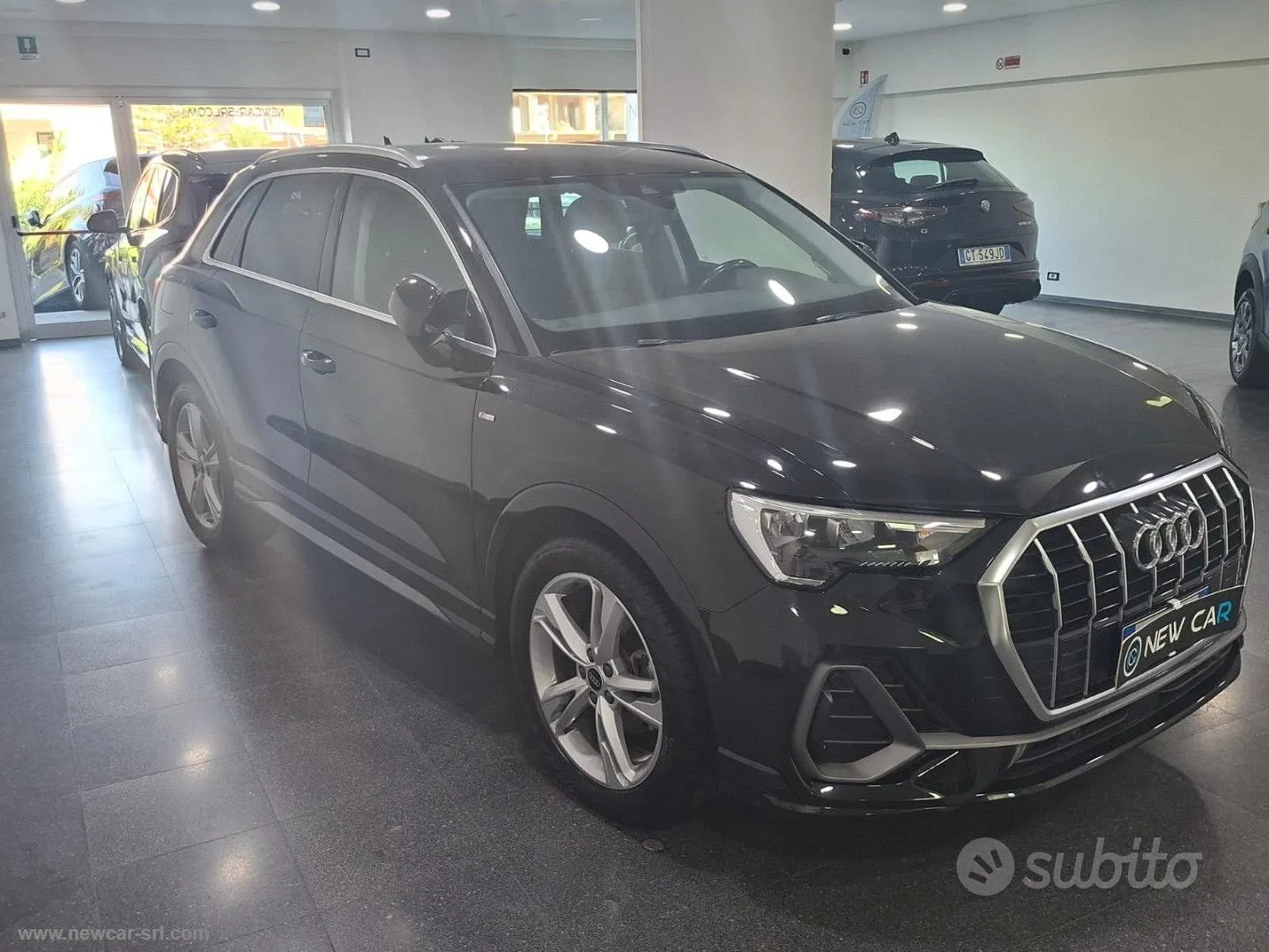 Audi Q3 2022 photo 2