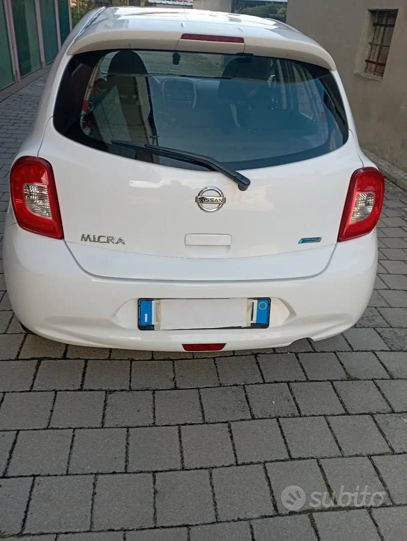 Nissan Micra 2013 photo 2