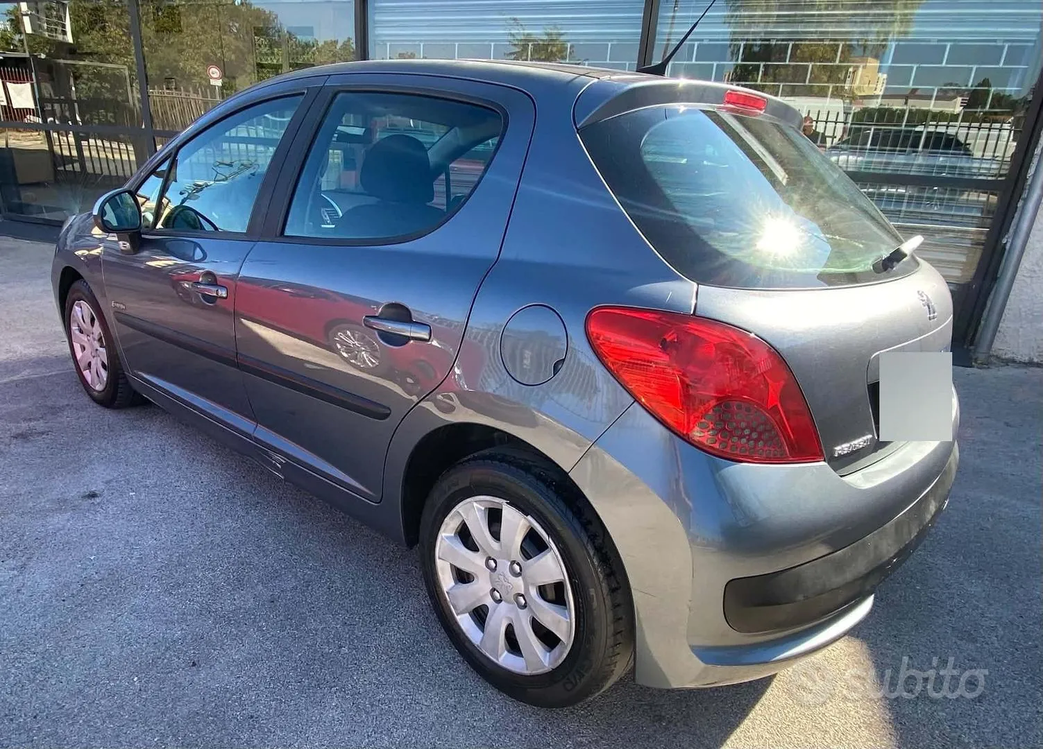 Peugeot 207 2008 photo 5