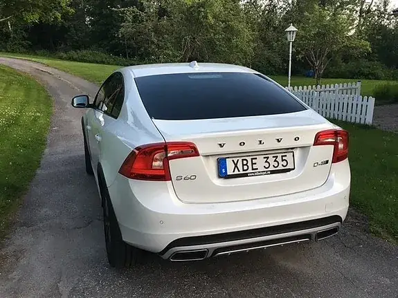 Volvo S60 Cross Country 2018 photo 3