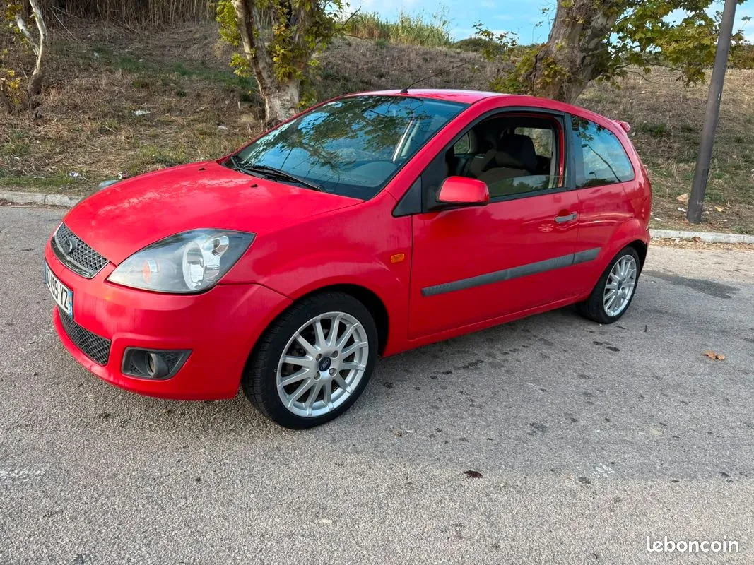 Ford Fiesta 2007 photo 2
