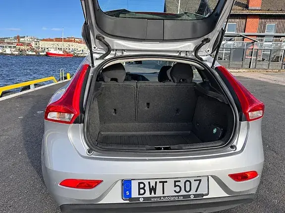Volvo V40 2015 photo 4