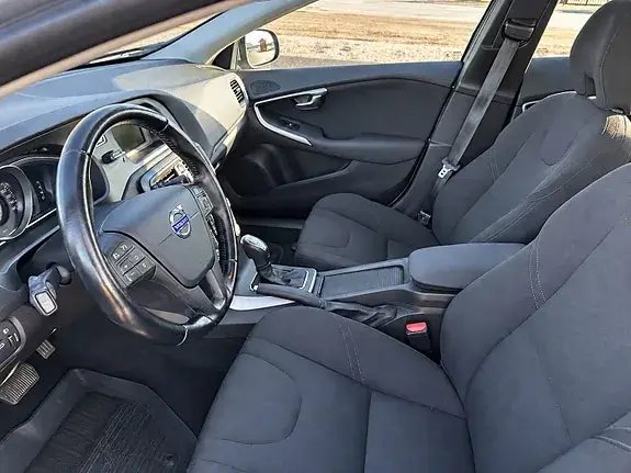 Volvo V40 2015 photo 5