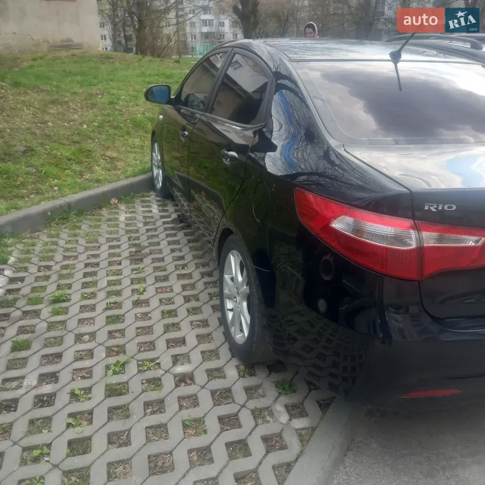 Kia Rio 2012 photo 5