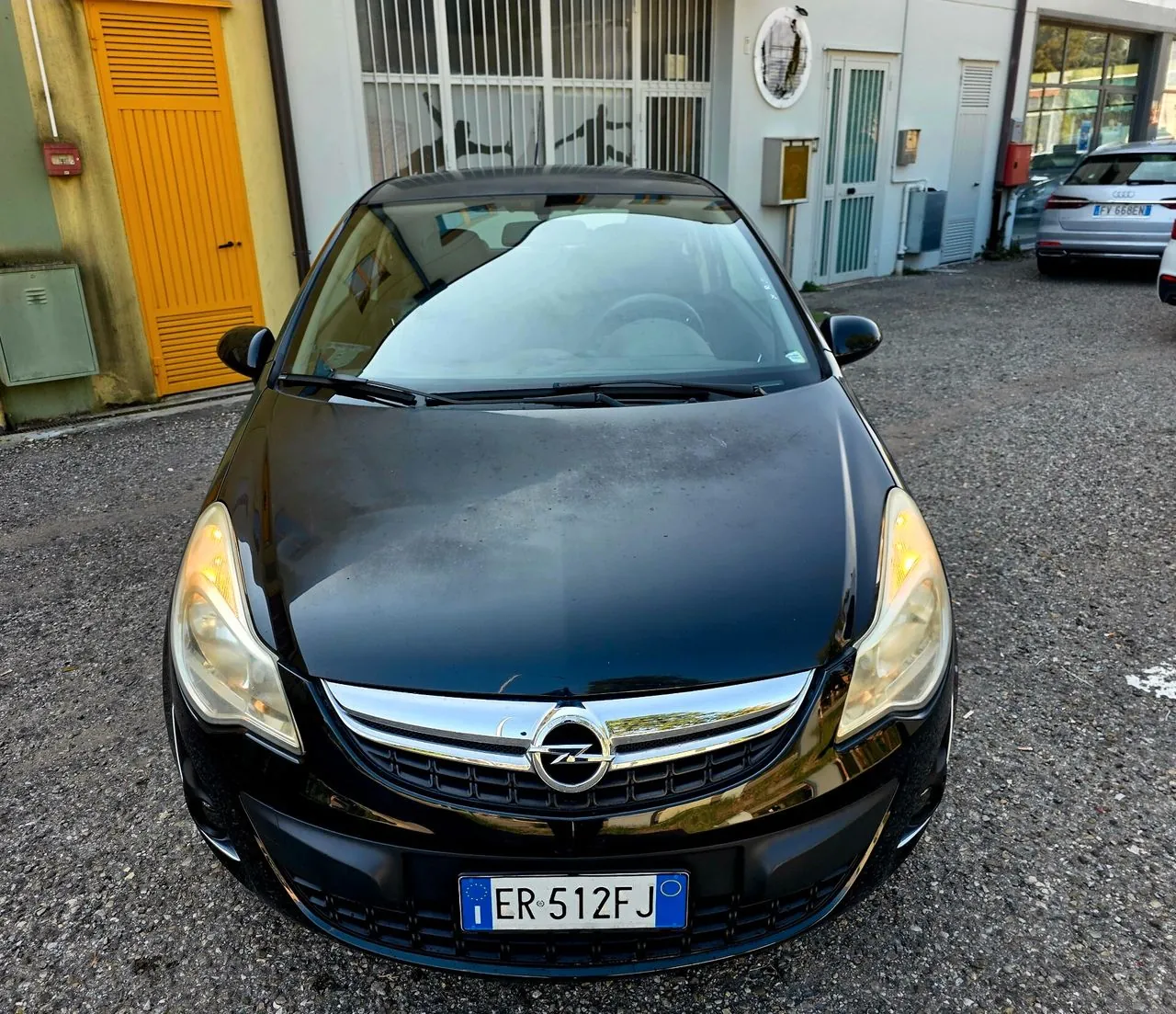 Opel Corsa 2013 photo 2