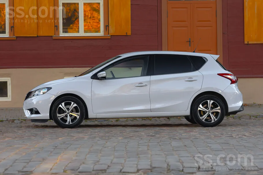 Nissan Pulsar 2016 photo 4