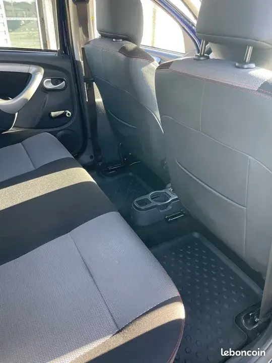 Dacia Duster 2013 photo 3
