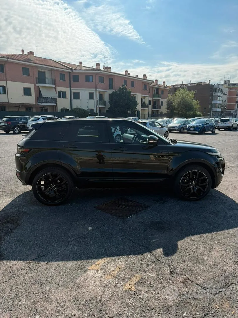 Land Rover Evoque 2012 photo 3