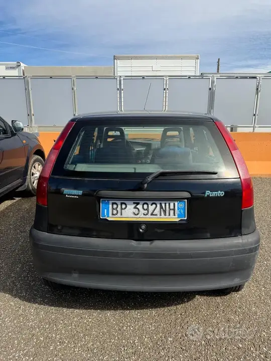 Fiat Punto 1998 photo 4