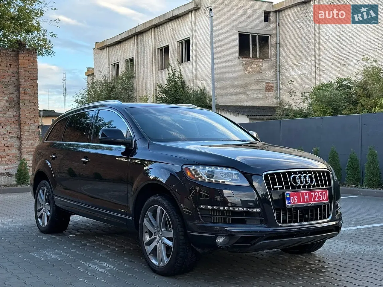 Audi Q7 2014 photo 3