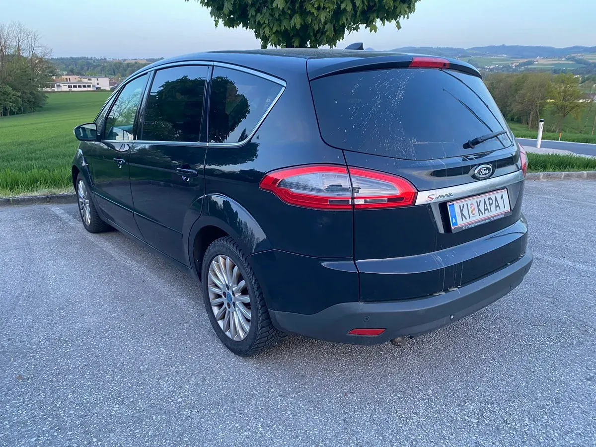 Ford S-Max 2010 photo 3