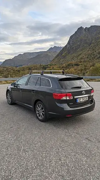 Toyota Avensis 2012 photo 3