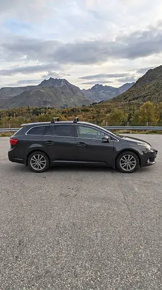 Toyota Avensis 2012 photo 4