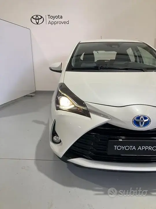 Toyota Yaris 2017 photo 5