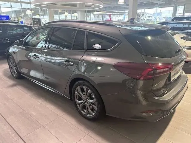 Ford Focus 2024 photo 3
