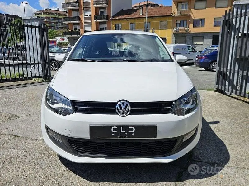 Volkswagen Polo 2012 photo 2