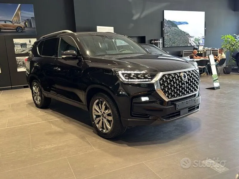 KG Mobility Rexton