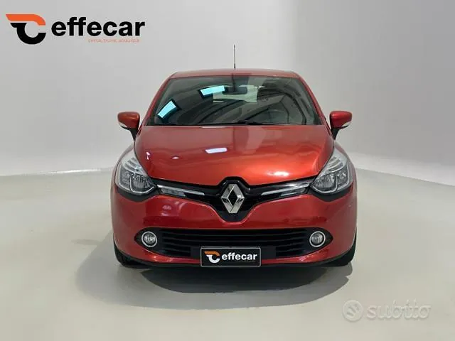 Renault Clio 2015 photo 2