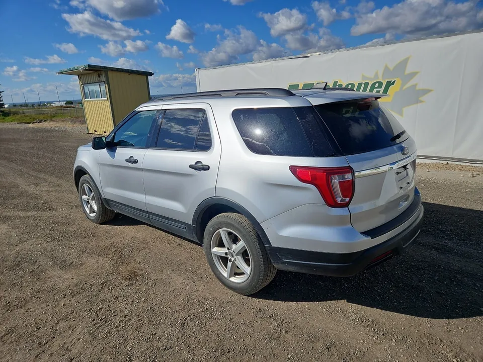 Ford Explorer 2018 photo 3