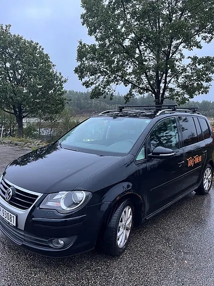 Volkswagen Touran 2010 photo 4