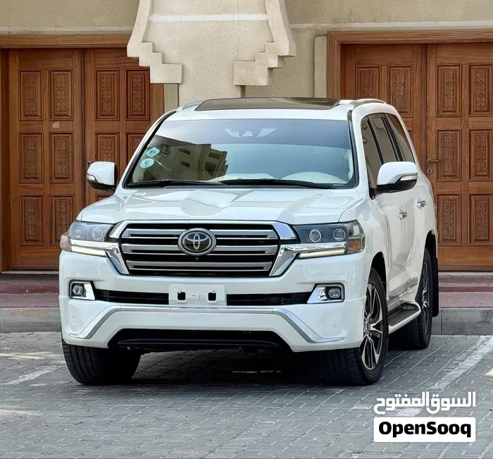 Toyota Land Cruiser 2017 photo 3