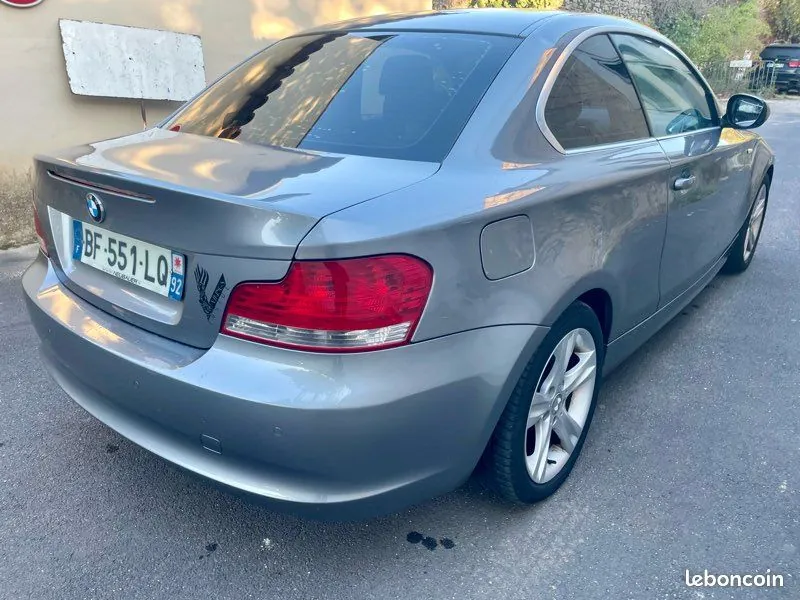 BMW 1 Series 2010 photo 4