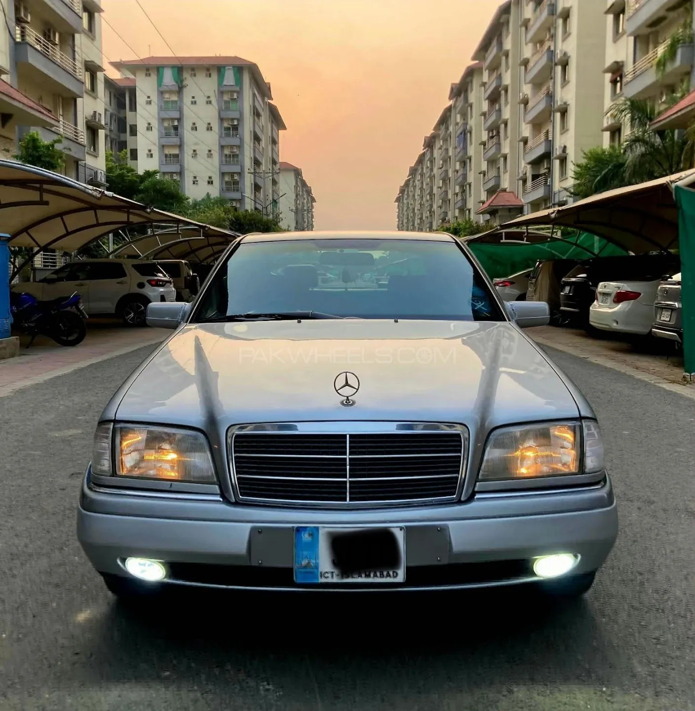 Mercedes-Benz C-Class