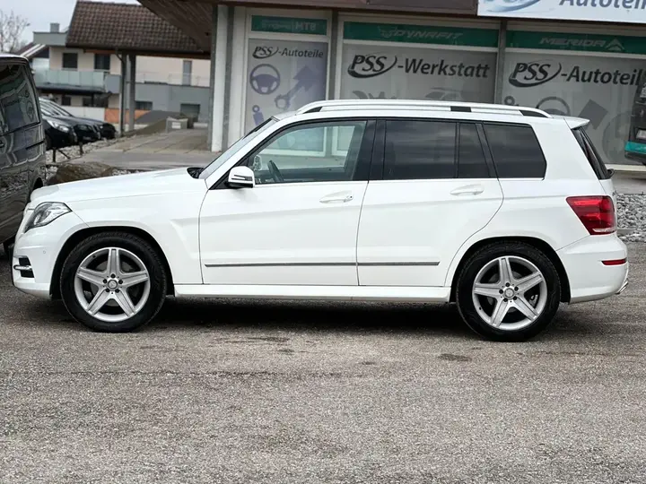 Mercedes-Benz Glk Class 2013 photo 2