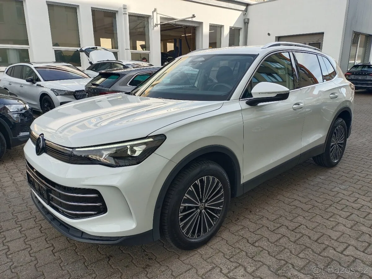 Volkswagen Tiguan 2024 photo 2