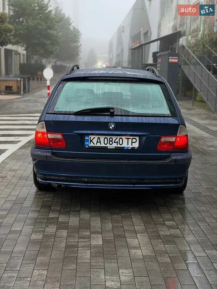 BMW 3 Series 2004 photo 4