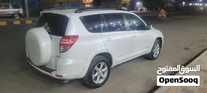 Toyota Rav4 2012 photo 4