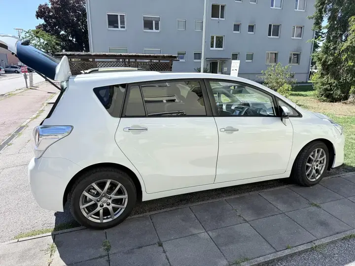 Toyota Verso 2013 photo 2