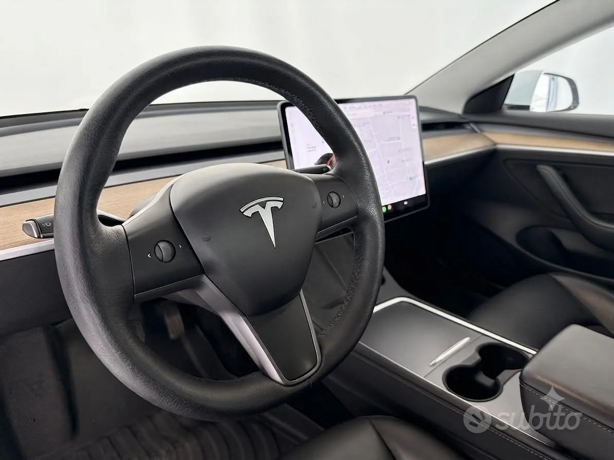 Tesla Model 3 2021 photo 4