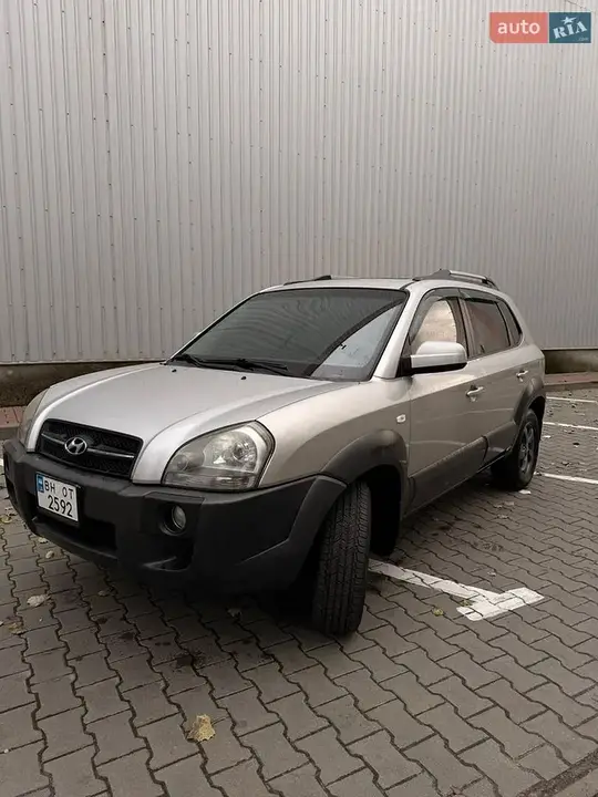 Hyundai Tucson 2007 photo 2
