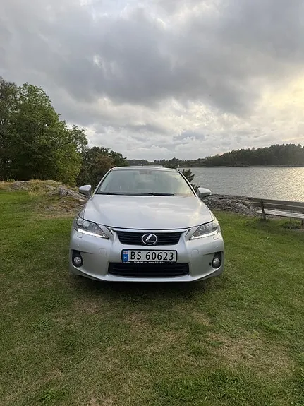 Lexus Ct200H 2012 photo 3