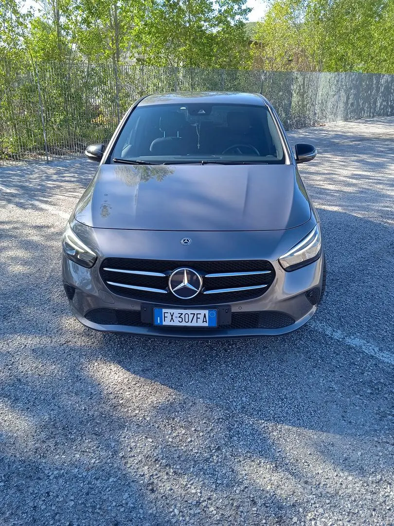 Mercedes-Benz B