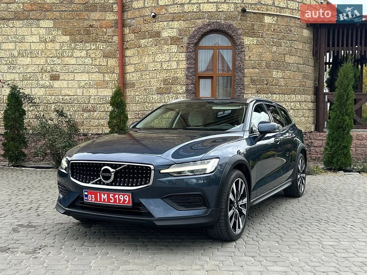 Volvo V60 Cross Country