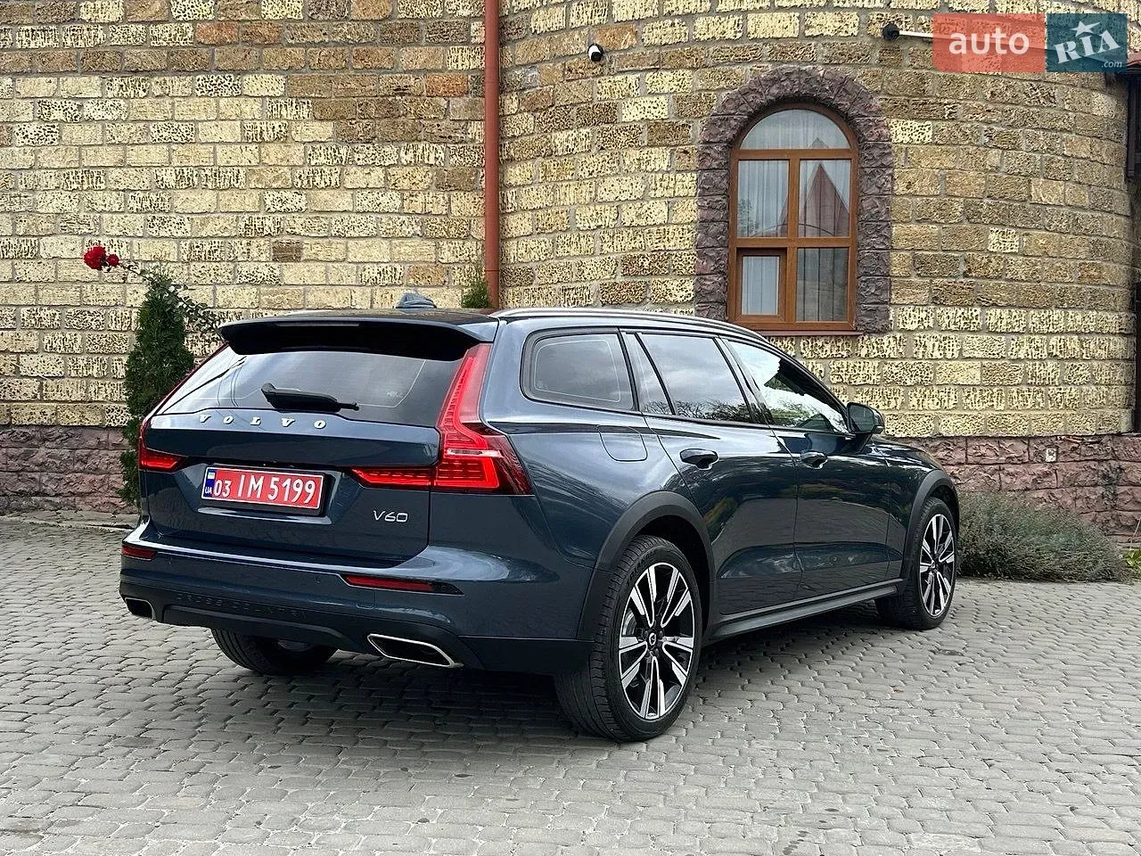 Volvo V60 Cross Country 2020 photo 3