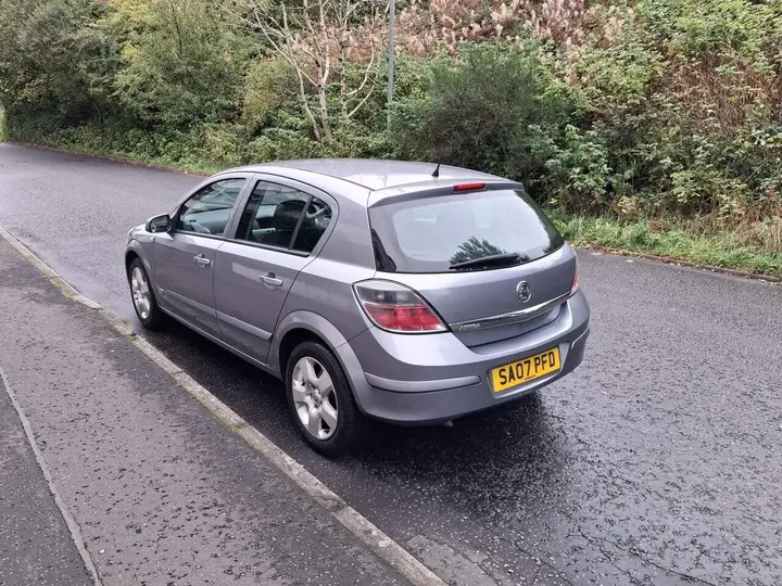 Vauxhall Astra 2007 photo 5