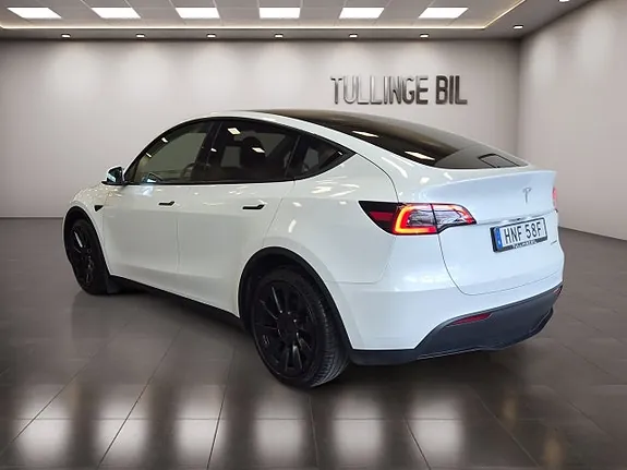 Tesla Model Y 2024 photo 3
