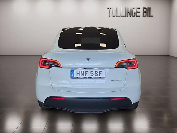 Tesla Model Y 2024 photo 4