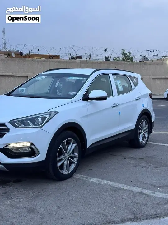 Hyundai Santa Fe 2018 photo 2