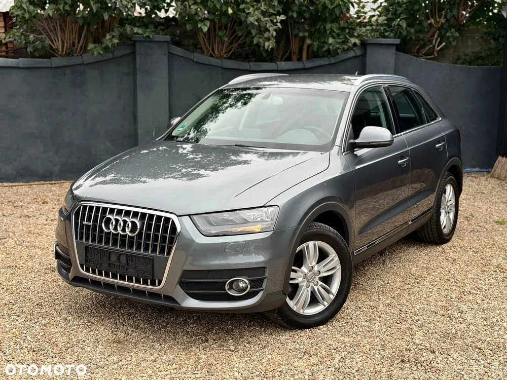 Audi Q3 2012 photo 2