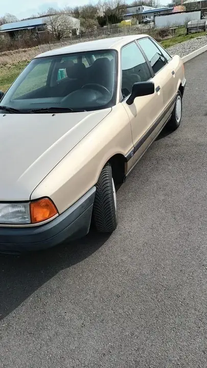 Audi 80
