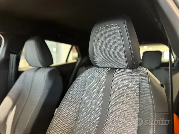 Peugeot 2008 2025 photo 5