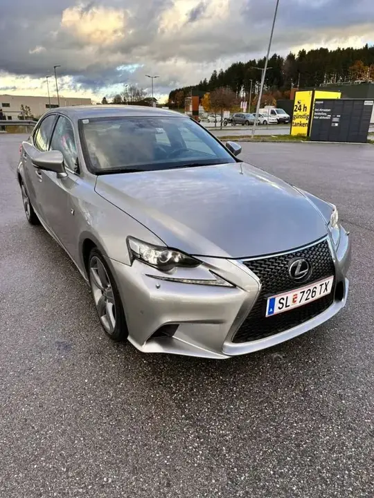Lexus Is 2013 photo 2