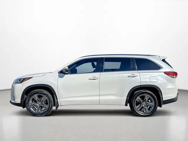 Toyota Highlander 2018 photo 2