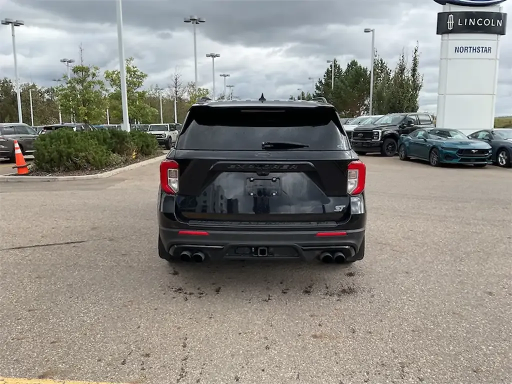 Ford Explorer 2023 photo 4